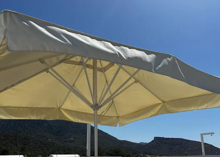 Retreat, Block A1, Unit 6 *